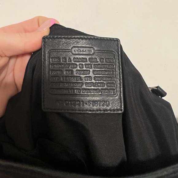 Coach crossbody + shoulder bag/purse - Picture 4 of 4